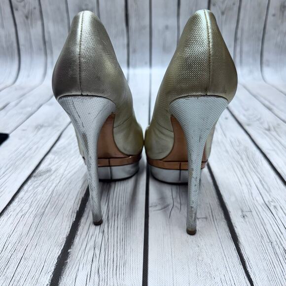 Brian Atwood Metallic Gold Stilettos Size 7 1/2 - Picture 4 of 12